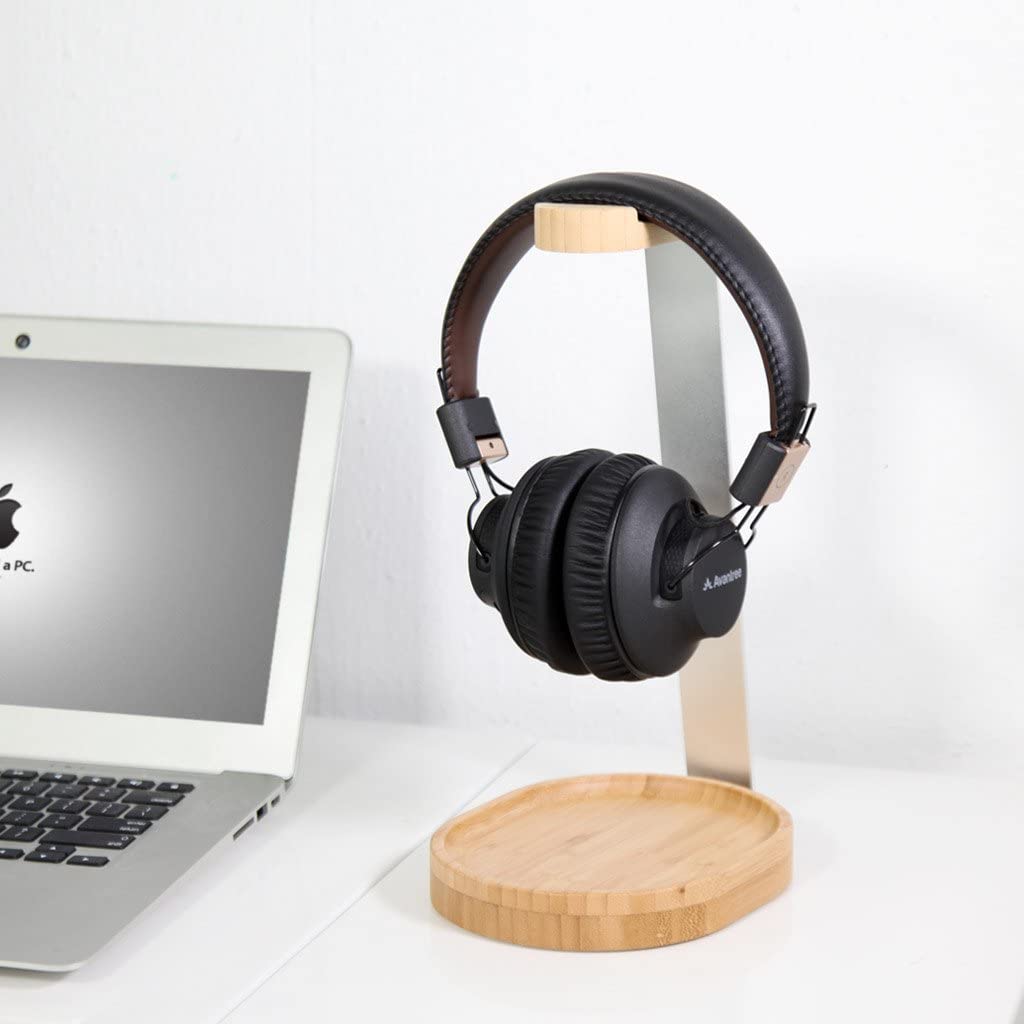 Headphone stand with online cable holder